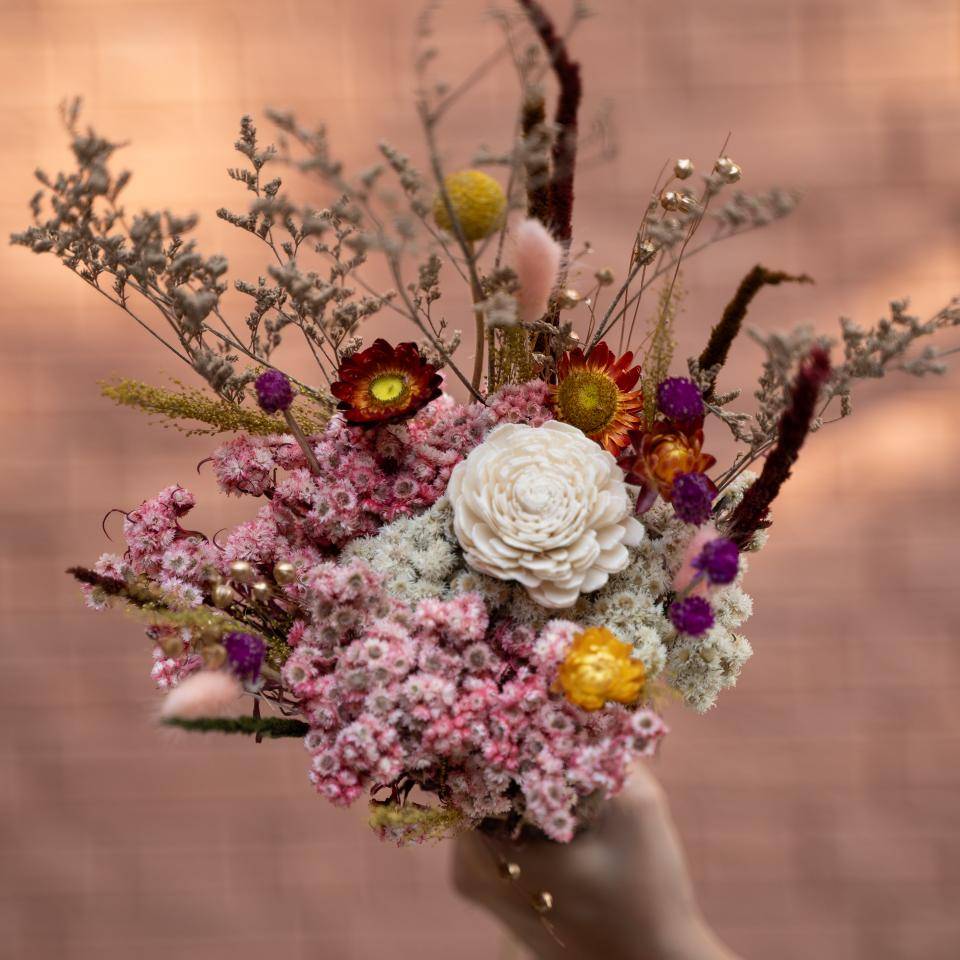 Serene Garden bunch - https://artecasa.in/