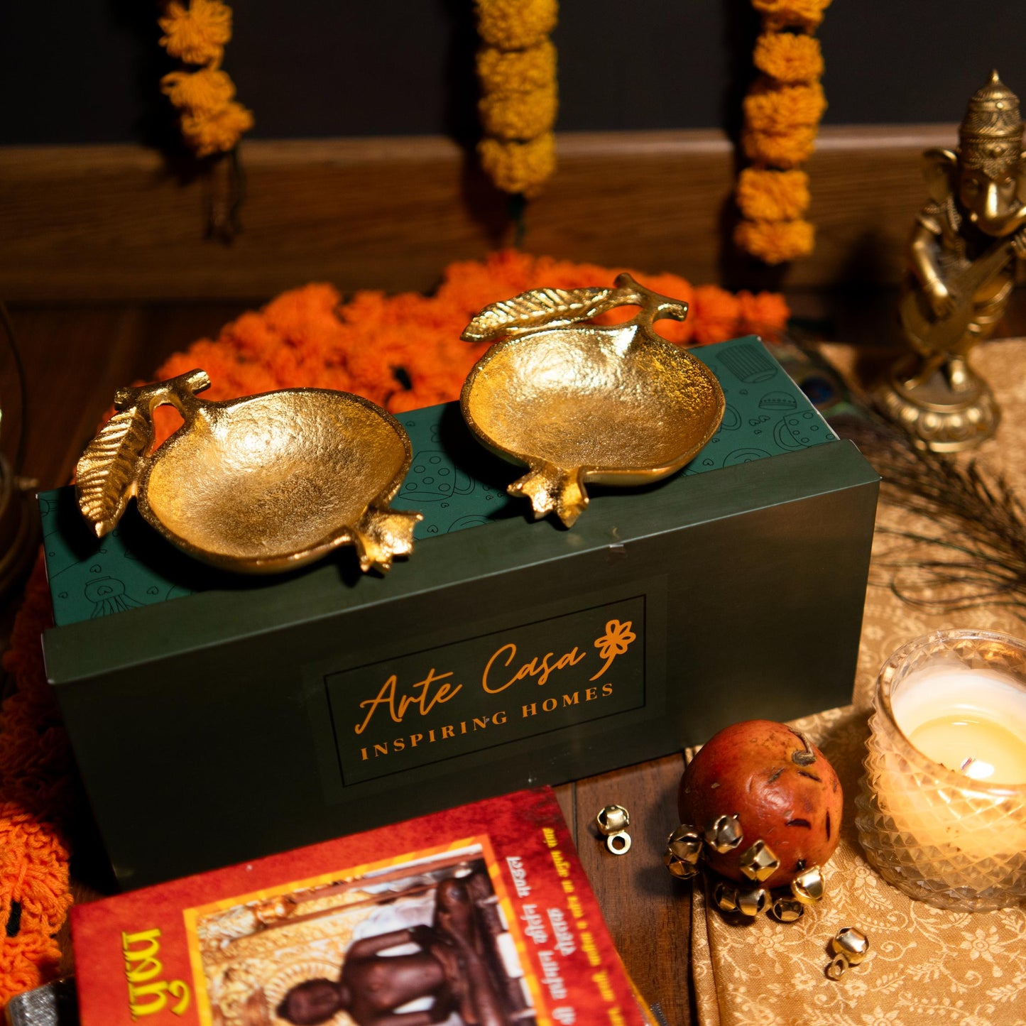 Pomegranate charm gift box