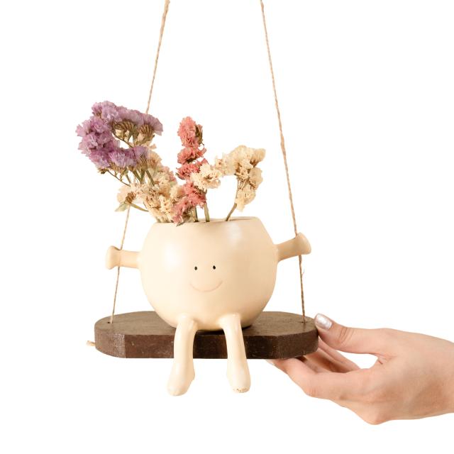 Elegant swing planter