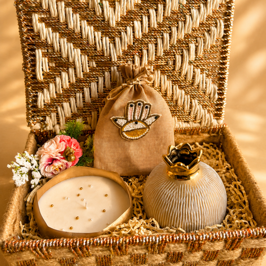 Swarn Utsav White & Gold Festive Gift Basket - https://artecasa.in/