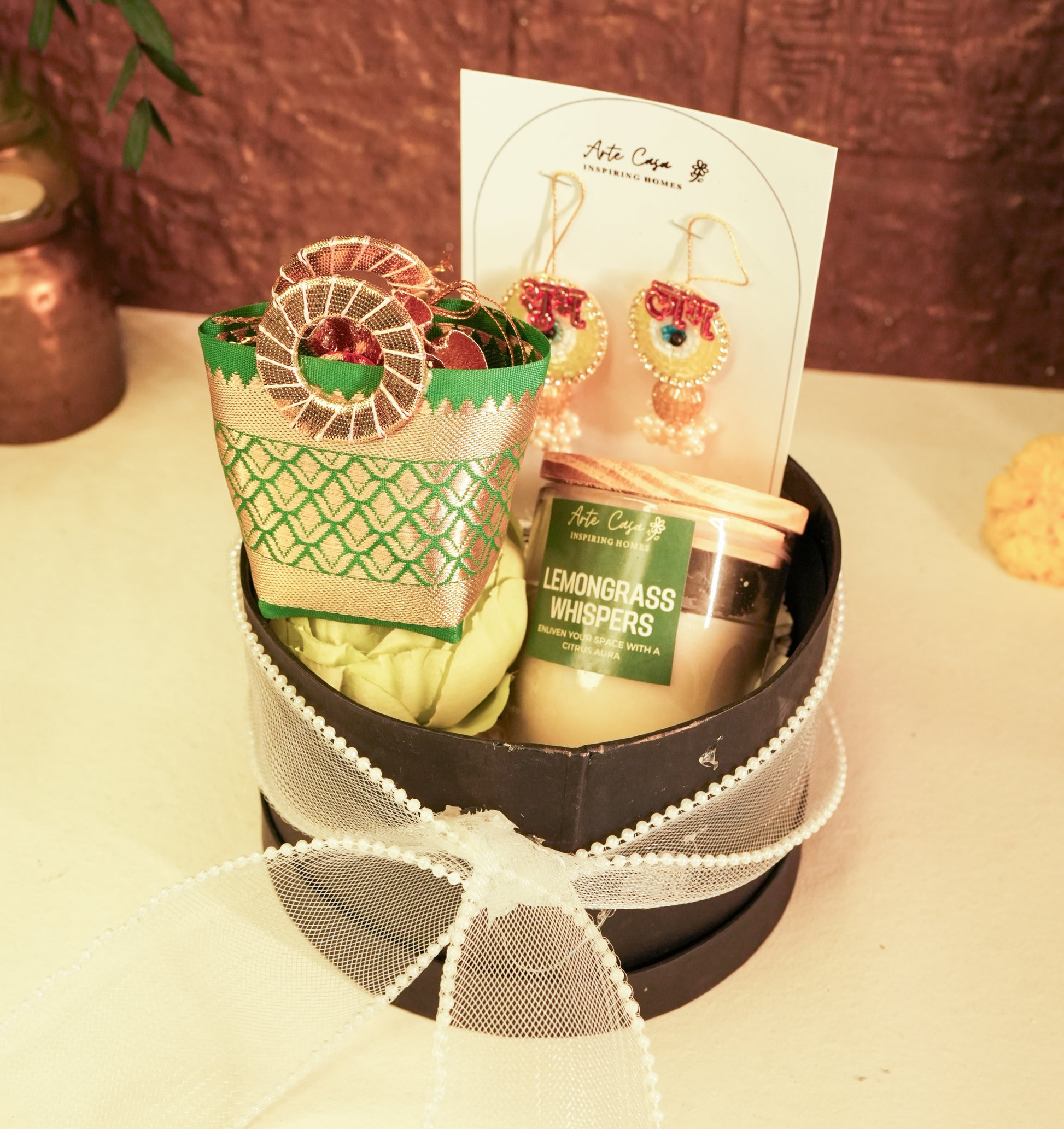 Aura Round Diwali Gift Box