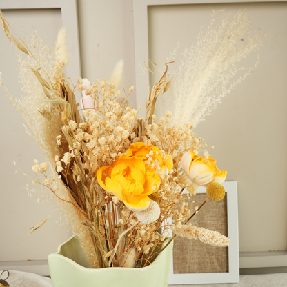 Matcha Muse Sculpted Vase with Dried Flowers | Modern Decorative Vase