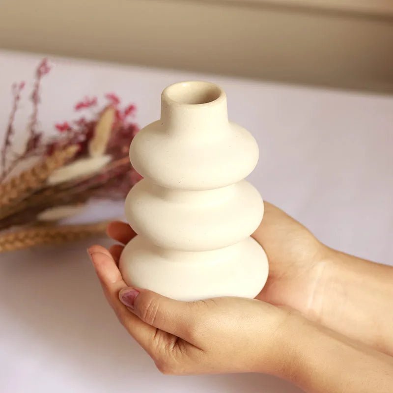 3 Tier round ceramic mini vase - https://artecasa.in/