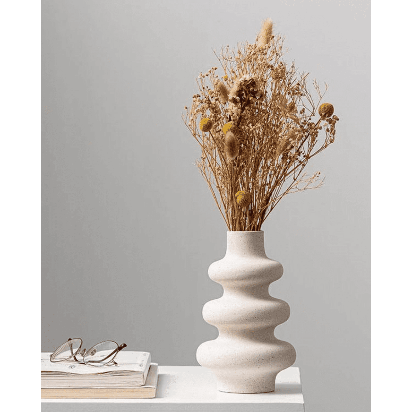 3 Tier round ceramic mini vase - https://artecasa.in/