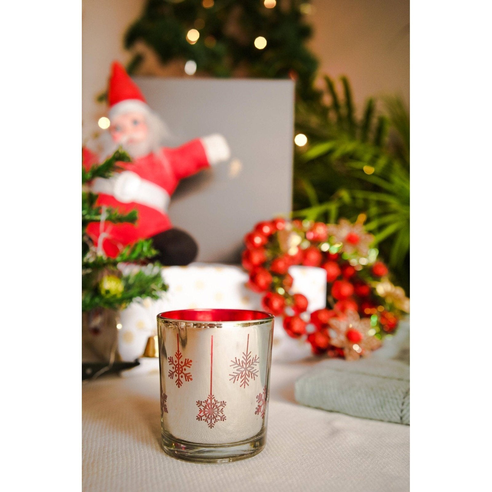 Mercury Red Tea light candle holder set - https://artecasa.in/