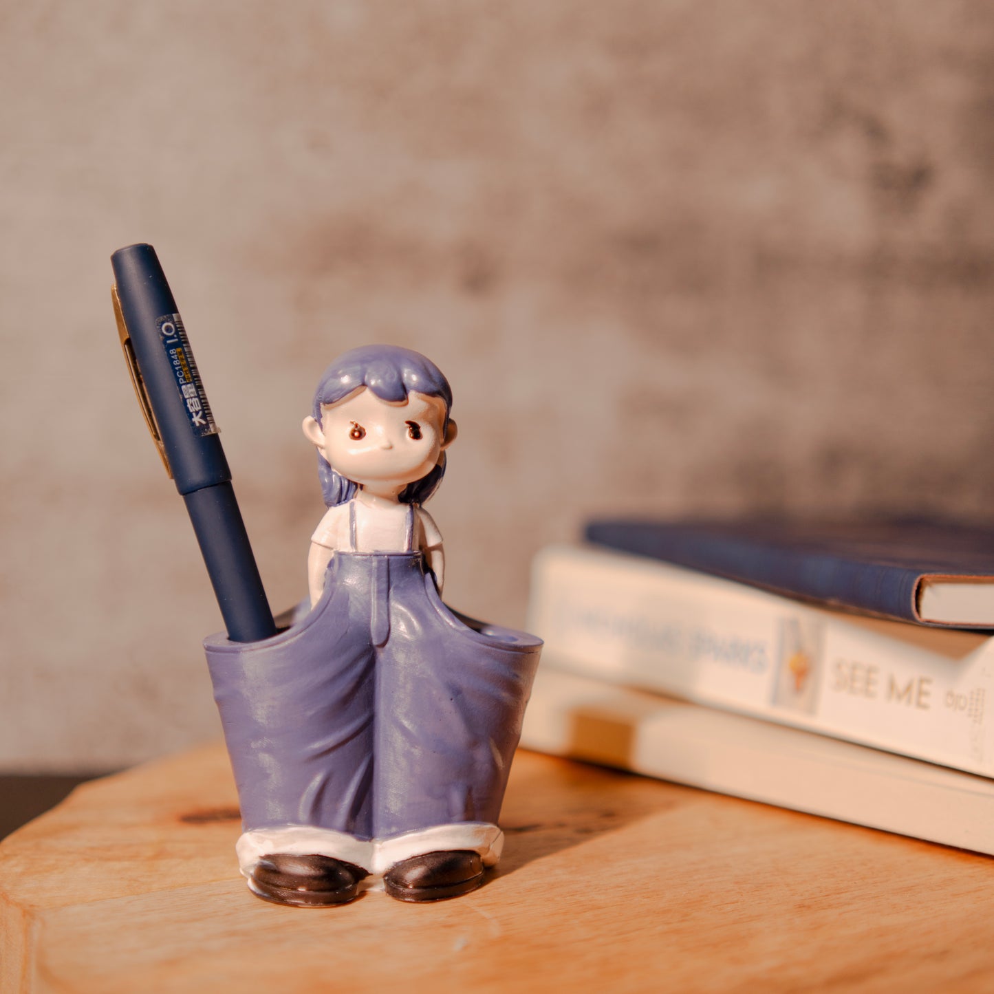 Glam Desk Stand