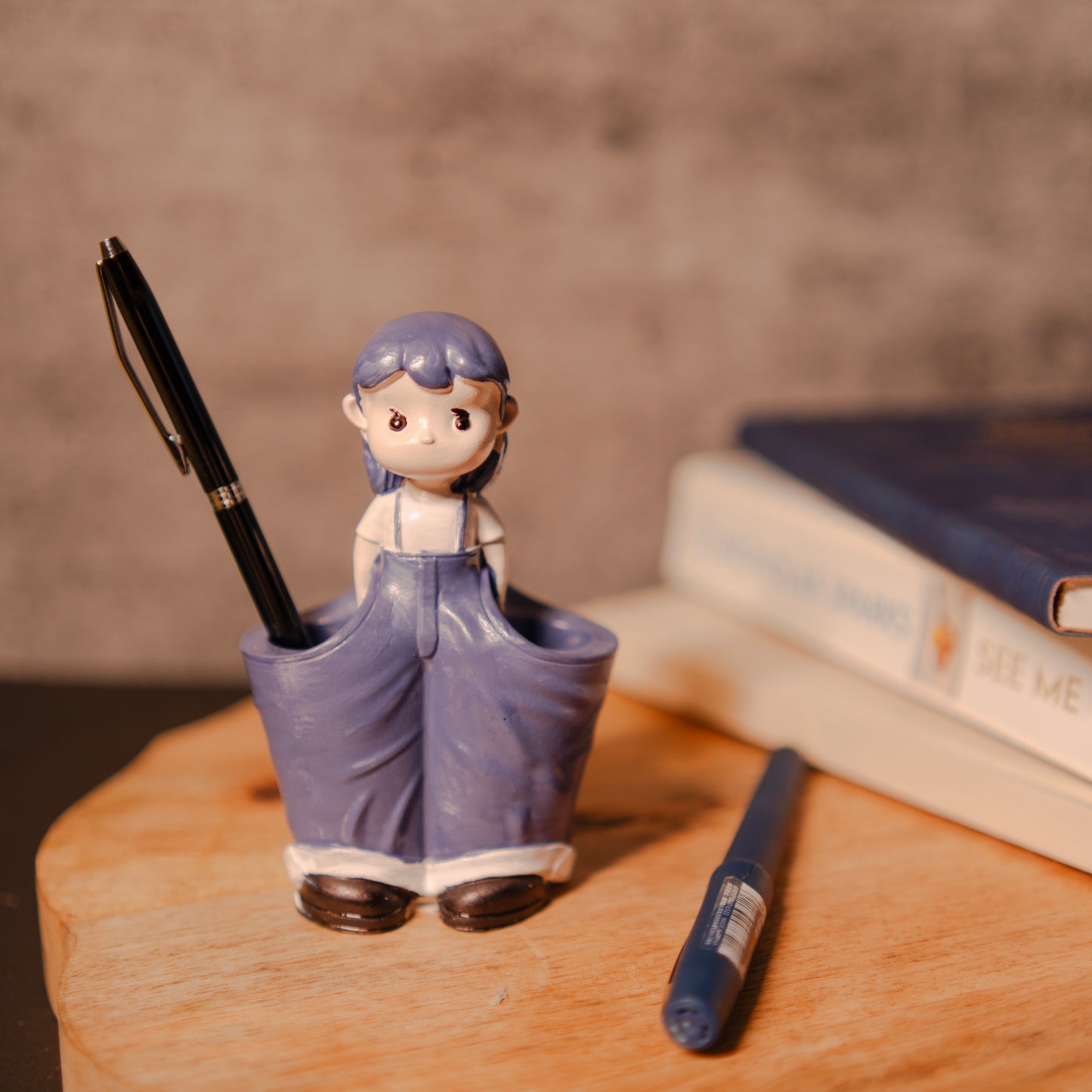 Glam Desk Stand