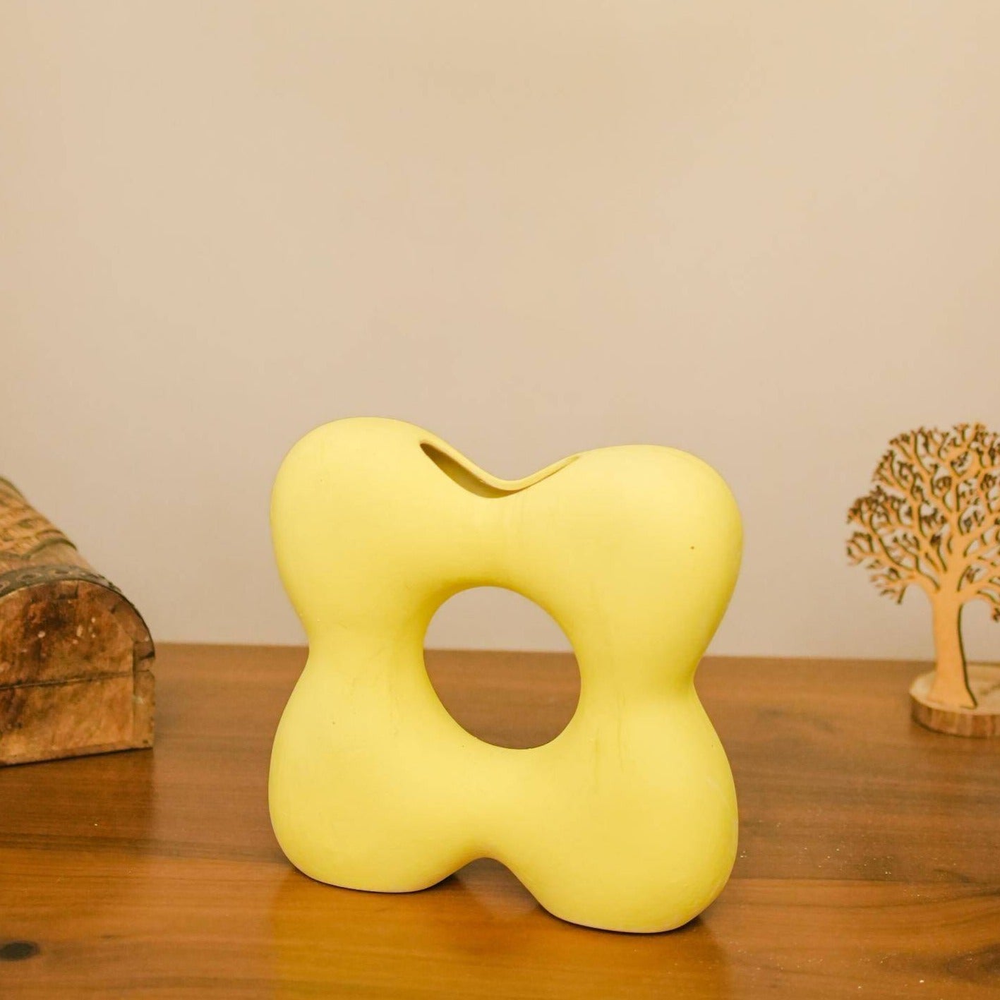 yellow breeze vase