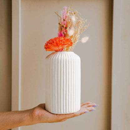 Snow White Gift box - https://artecasa.in/