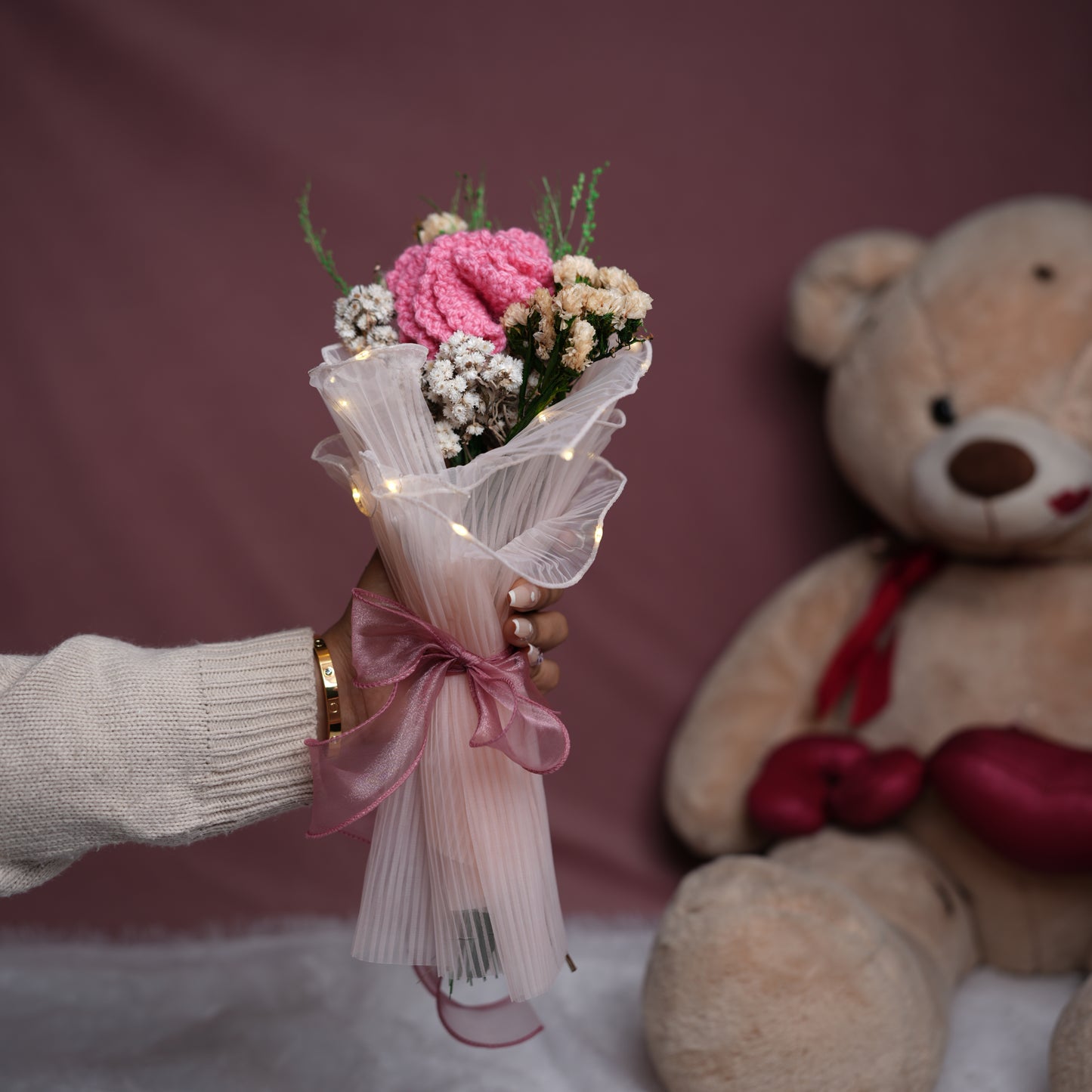 Pink Whisper Crochet Carnations – Handcrafted Forever Flower Décor | ArteCasa