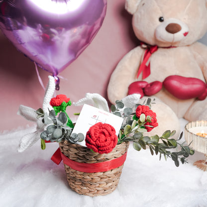 Rustic Romance Bamboo Basket – Handcrafted Floral Gift Hamper | ArteCasa