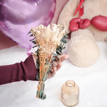 Little Blossom Vase gift box  – Glass Vase with Dried Flowers - https://artecasa.in/