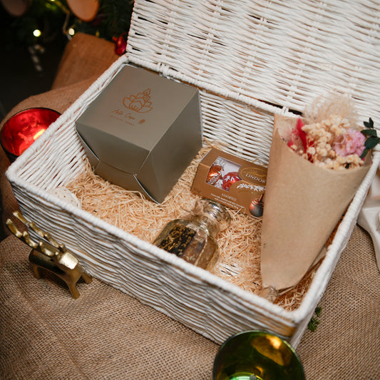 Cozy christmas gift box