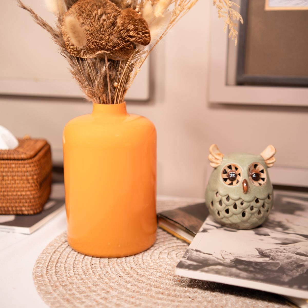 Tangerine Elegance vase with dried flower bunch