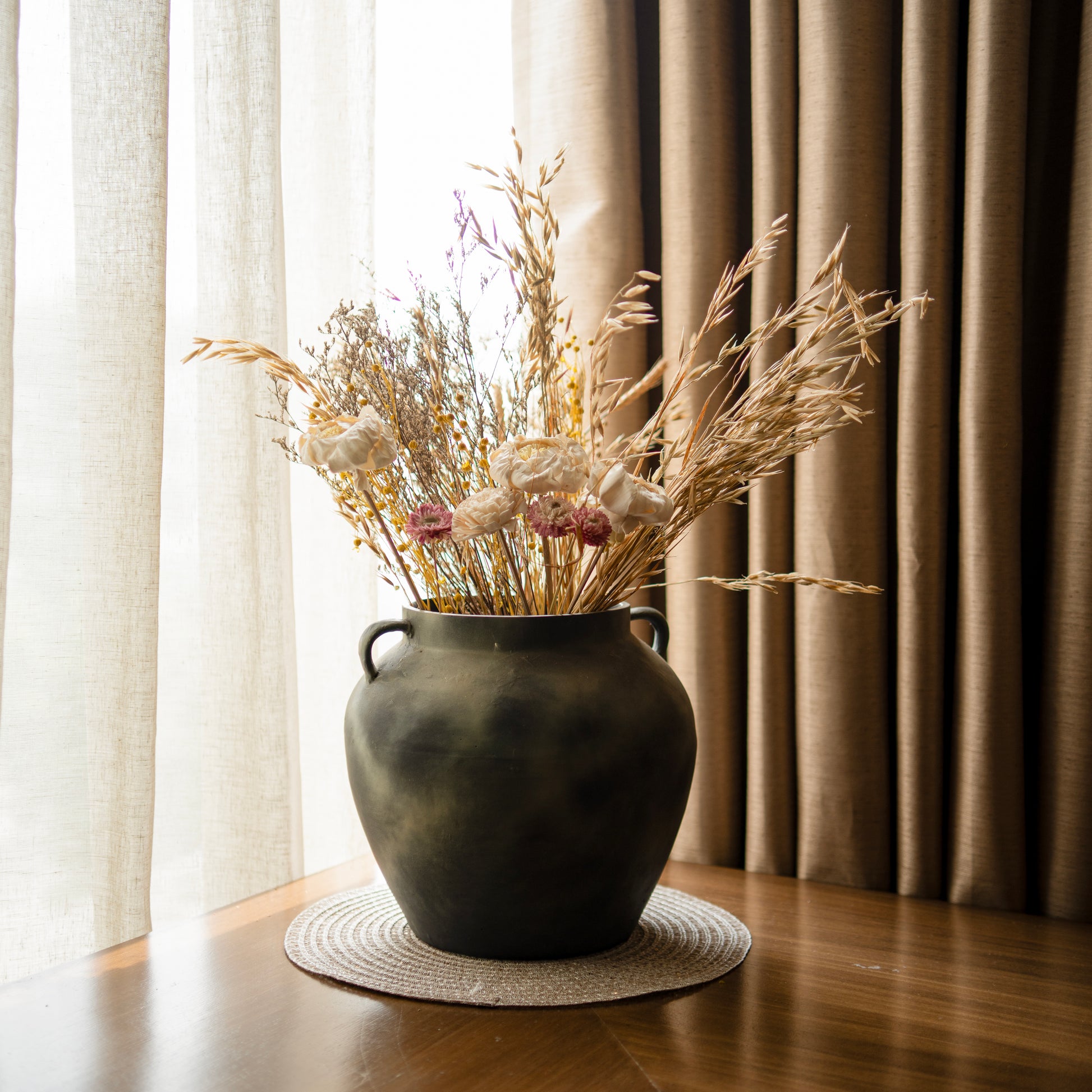 Antique Grace Vase with Dried Flowers bunch| Aesthetic Home Decor – ArteCasa