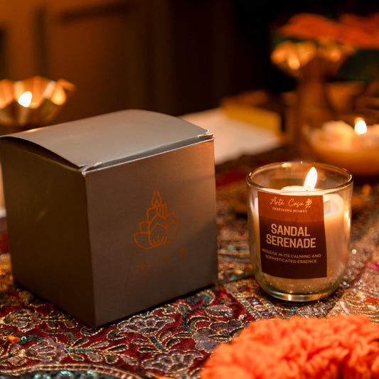 Scented candle with gift box- Sandalwood