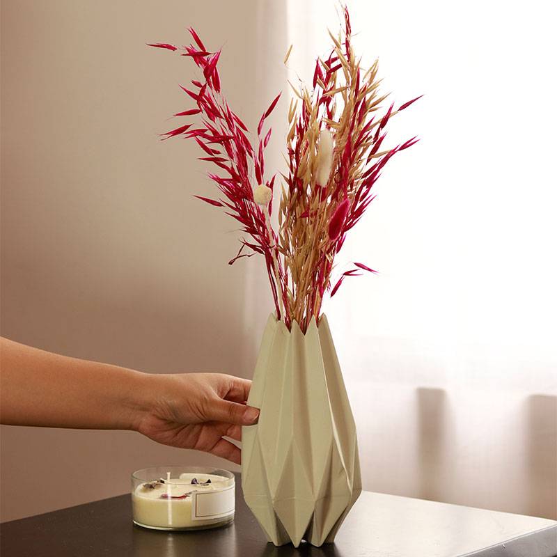 Geometrical zen vase white with cherry charm bunch - https://artecasa.in/