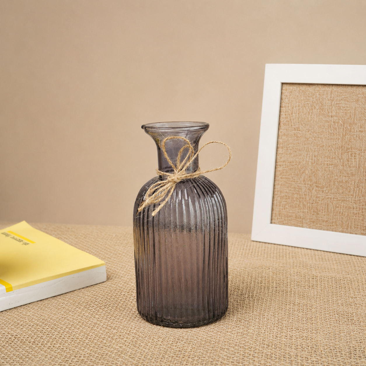 Ocean Crest Black Glass Vase with Dried Flowers | Modern Home Décor