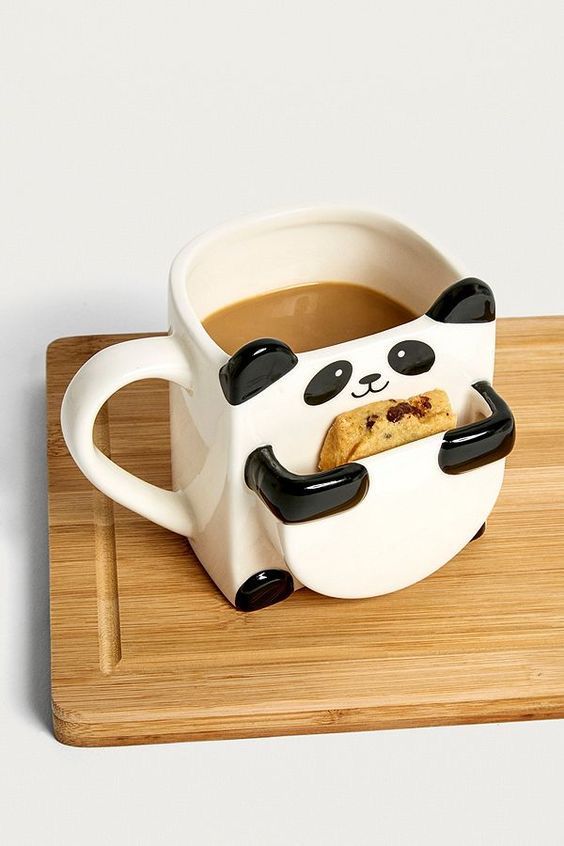 Panda biscuit pocket mug for tea and coffee

Cute panda ceramic mug with biscuit holder.