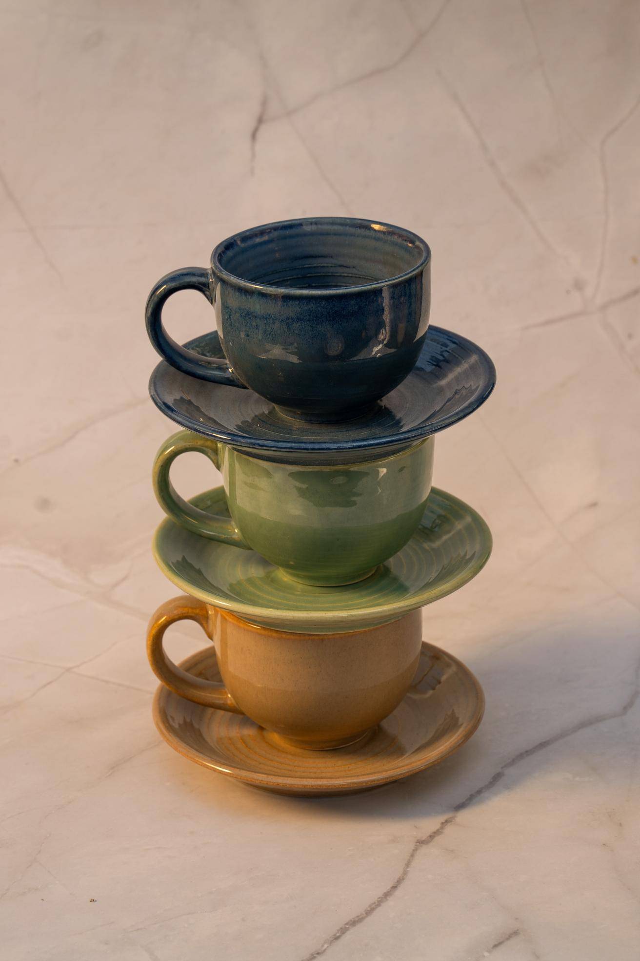 Sapphire serenity tea set - https://artecasa.in/