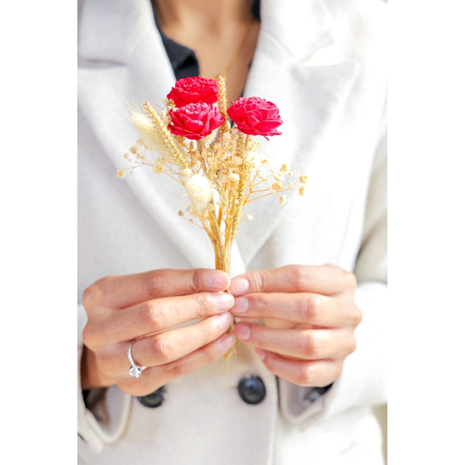 Mini glass bottle vase with red velvet bunch - https://artecasa.in/