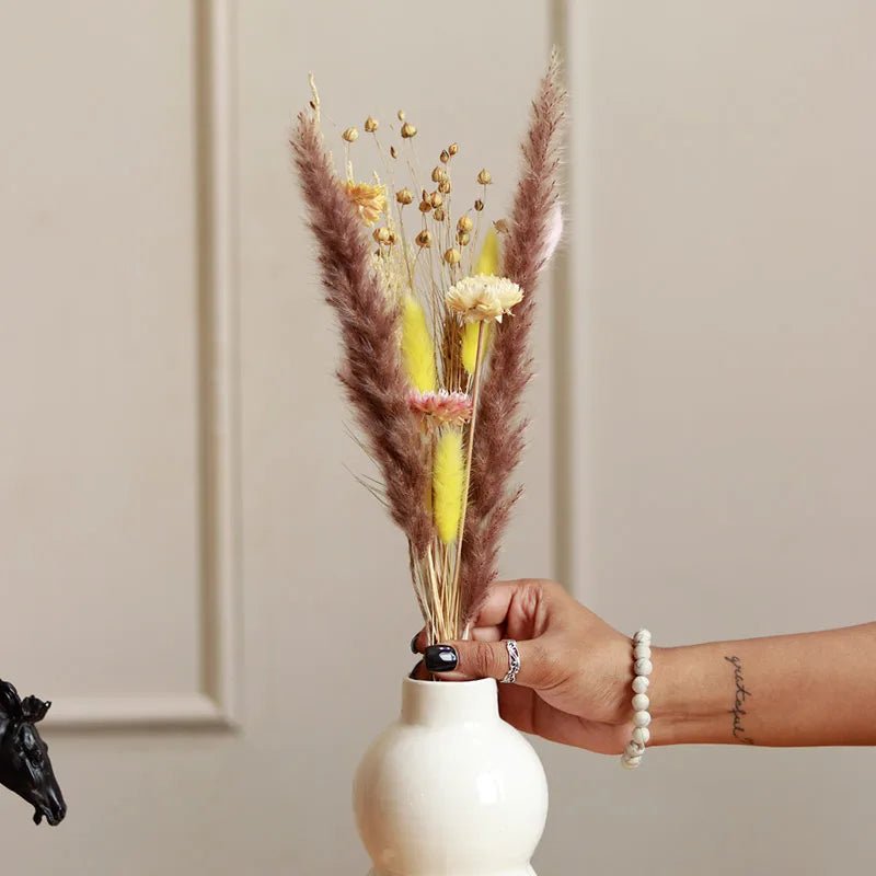 Aira Dried Flower Bunch for Vase Decor and Home Styling