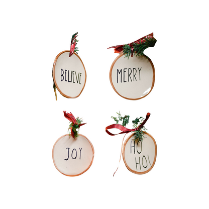 Pack of 4 festive ornaments
