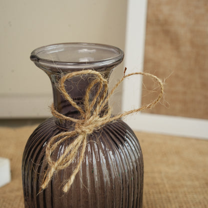 Ocean Crest Black Glass Vase with Dried Flowers | Modern Home Décor