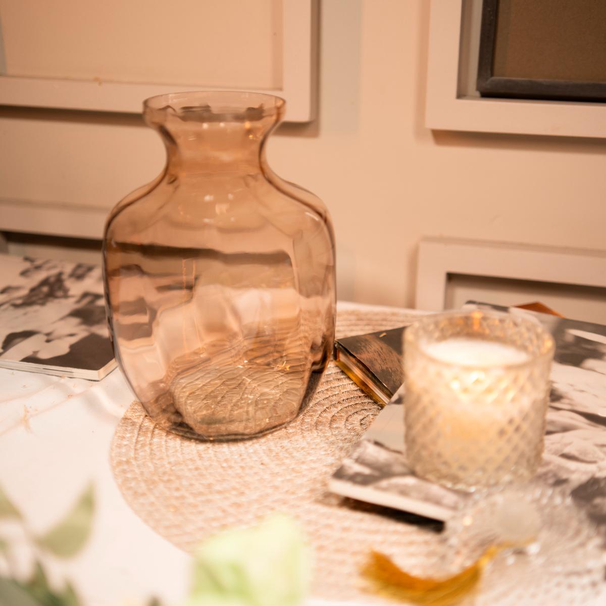 Gentle Glow Vase with Dried Flower Bunch Elegant Aesthetic Decor Set