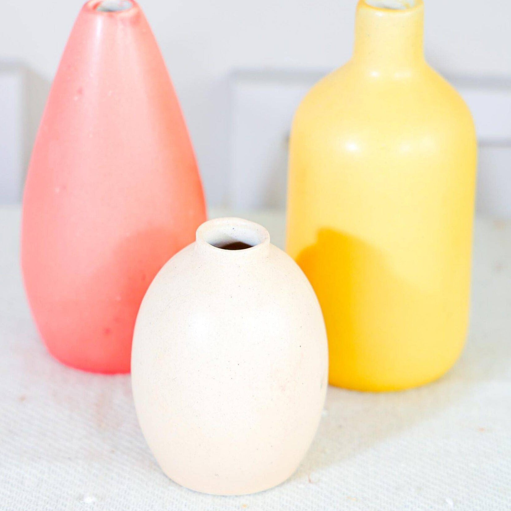 Earthy Essential vase set of 3 with dried bunches